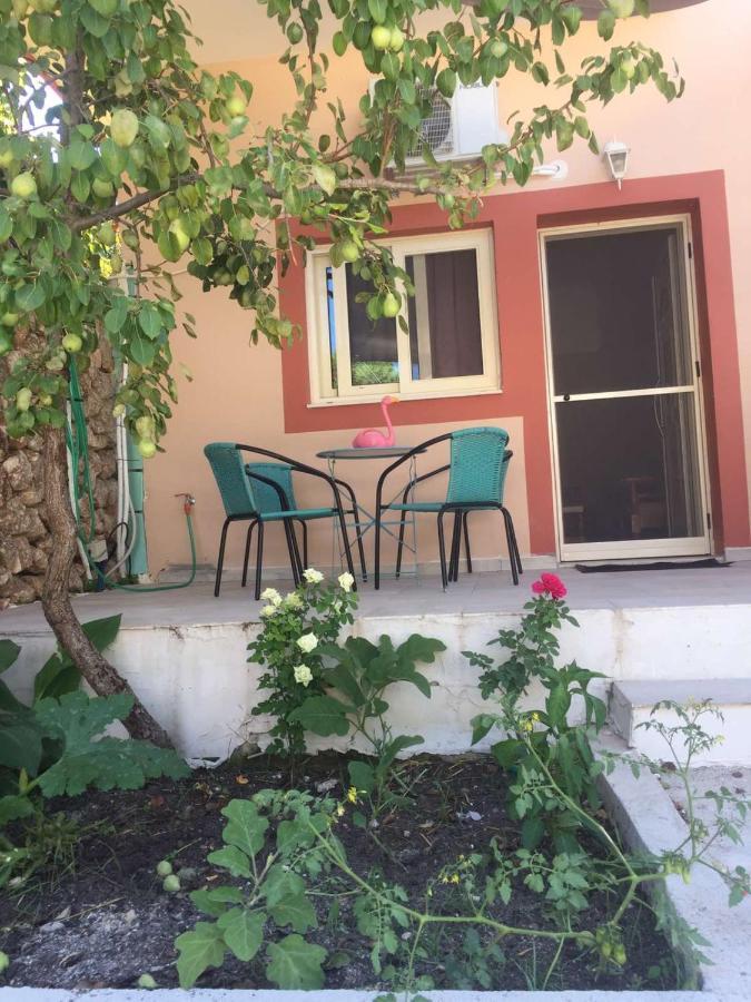 Domenica House Lägenhet Kondaraíni Exteriör bild