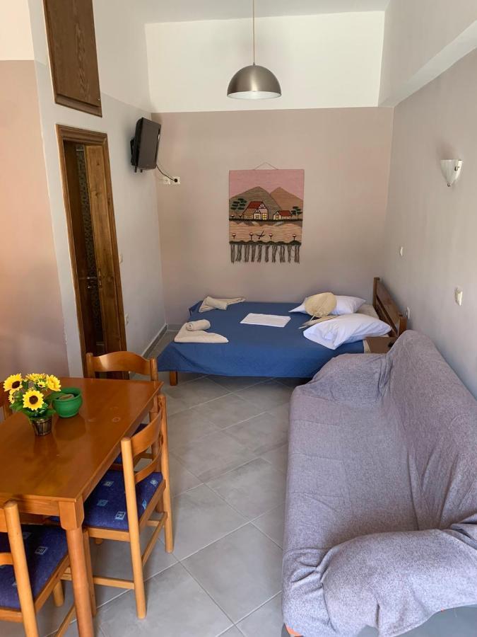 Domenica House Lägenhet Kondaraíni Exteriör bild