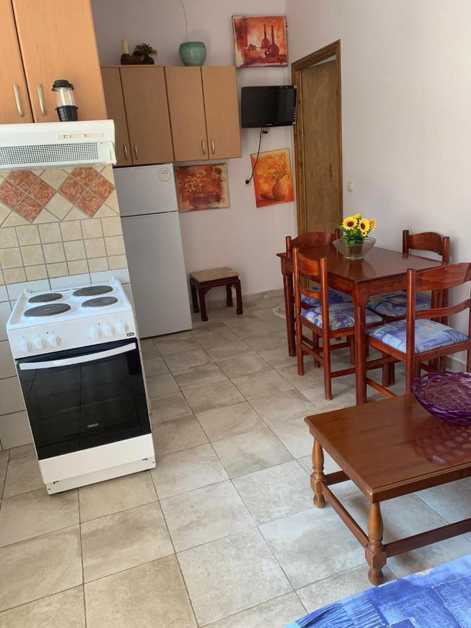 Domenica House Lägenhet Kondaraíni Exteriör bild