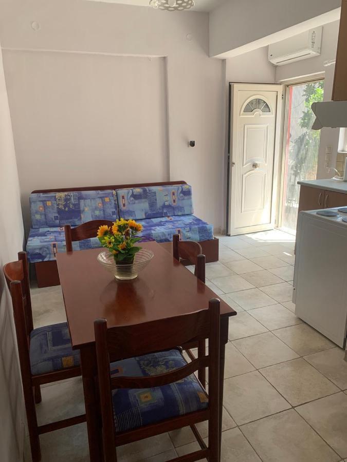 Domenica House Lägenhet Kondaraíni Exteriör bild