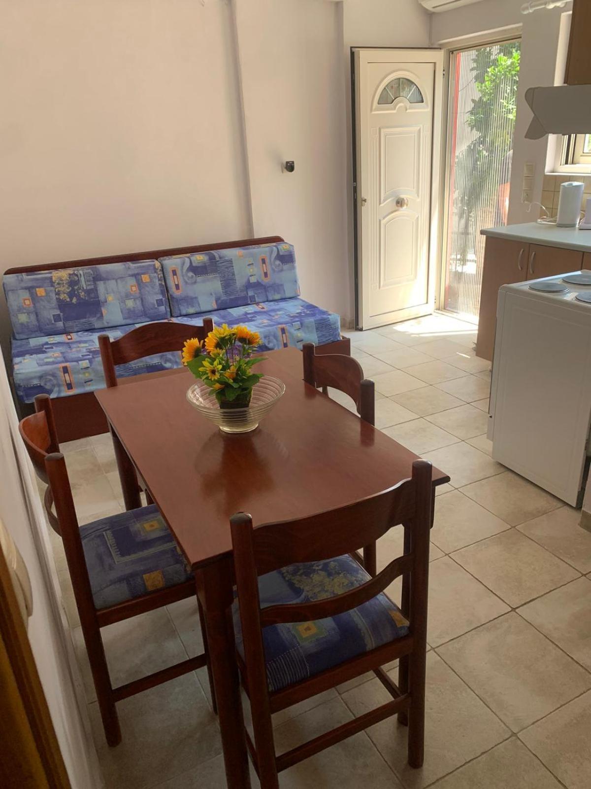 Domenica House Lägenhet Kondaraíni Exteriör bild